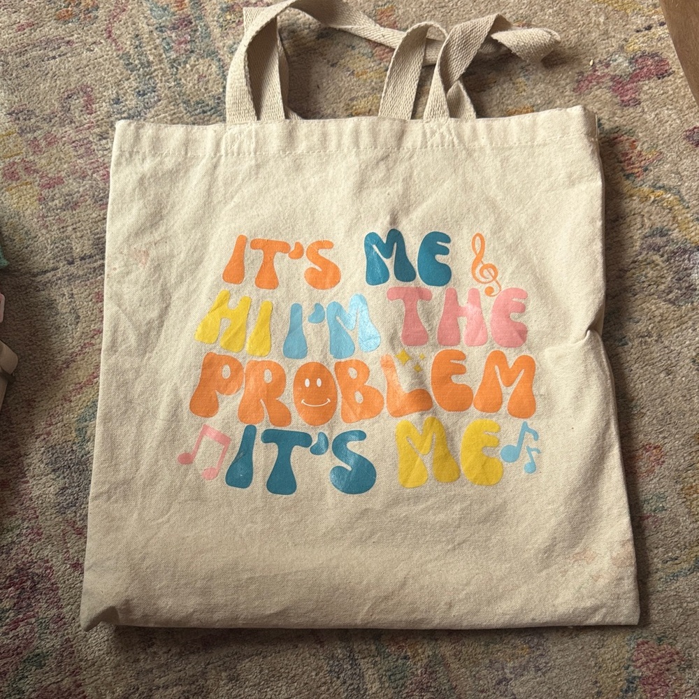 Canvas Tote Bag with Colorful 'It's Me' GraphicTaylor Swift small stain